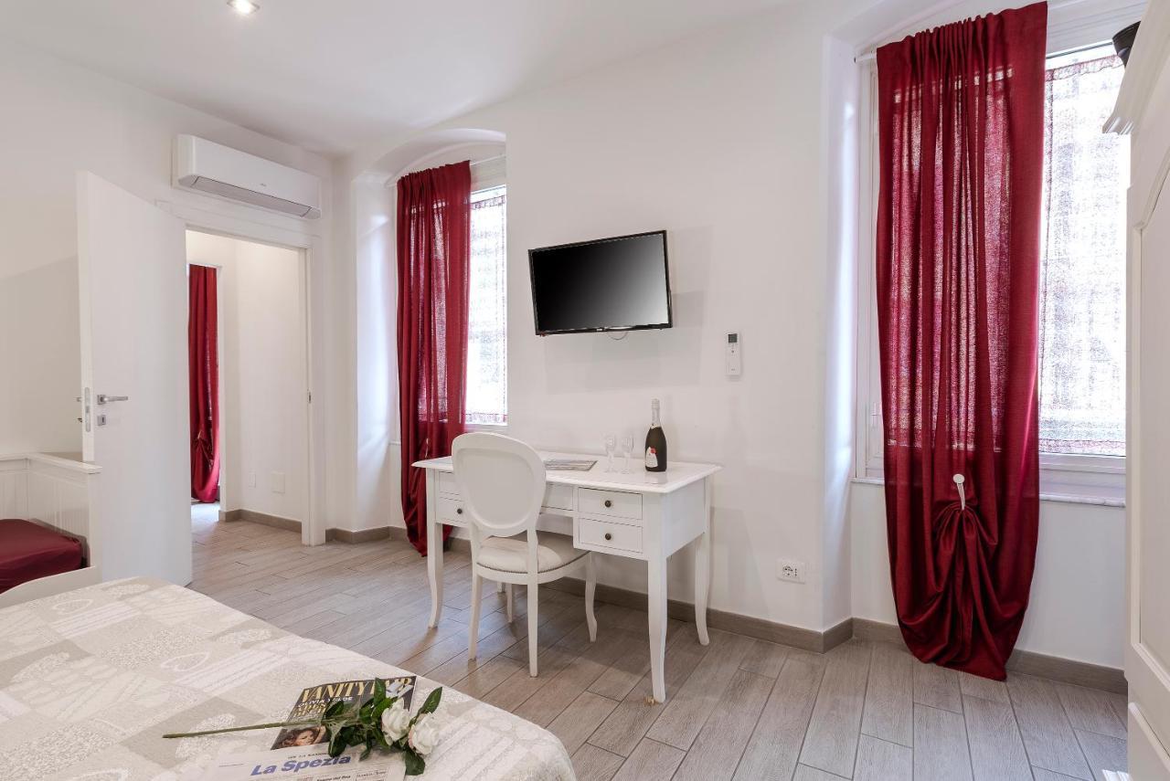 Il Poeta E La Stella Appartement La Spezia Buitenkant foto